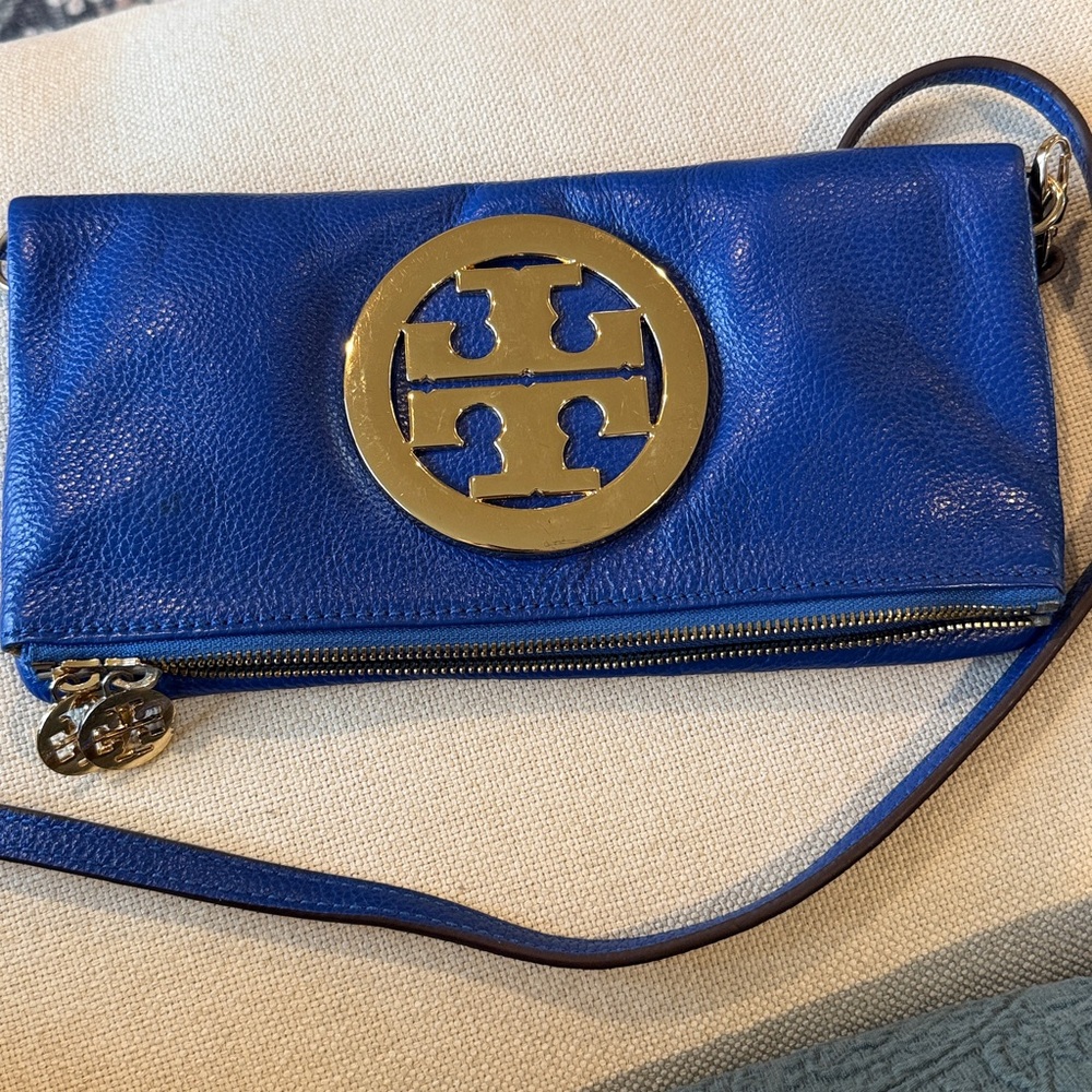 Tory Burch Amanda crossbody clutch with gold hardware